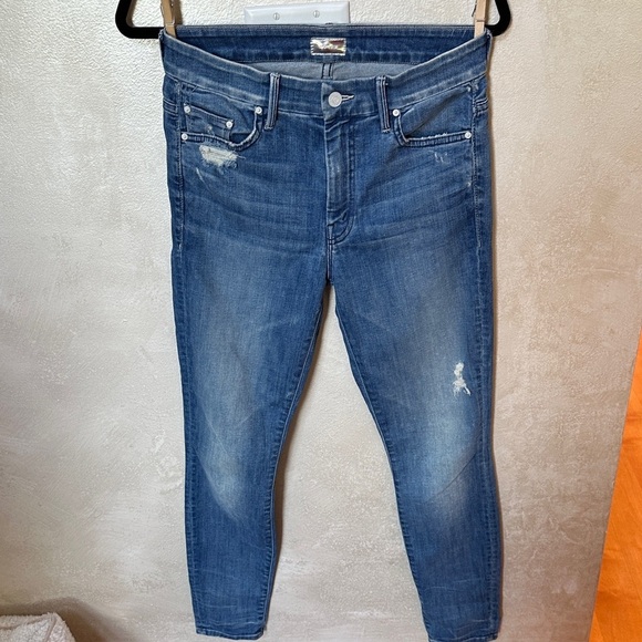 MOTHER Denim - EUC MOTHER High waisted looker  Jeans sz 27